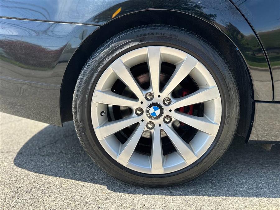 2009 BMW 3 Series 328i xDrive AWD 4dr Sedan, available for sale in Hempstead, New York | VIP Auto Credit Express. Hempstead, New York 2009 BMW 3 Series 328i xDrive AWD 4dr Sedan, available for sale in Hempstead, New York | VIP Auto Credit Express. Hempstead, New York