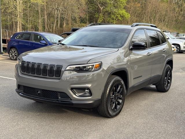 Used 2023 Jeep Cherokee in Floral Park, New York | Shop Auto NY. Floral Park, New York