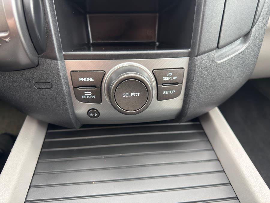 2015 Honda Pilot 4WD 4dr SE, available for sale in Manchester, Connecticut | Carsonmain LLC. Manchester, Connecticut 2015 Honda Pilot 4WD 4dr SE, available for sale in Manchester, Connecticut | Carsonmain LLC. Manchester, Connecticut