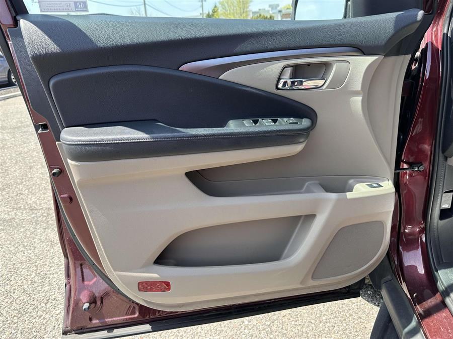 2018 Honda Ridgeline RTL-T, available for sale in Patchogue, New York | Baron Supercenter. Patchogue, New York 2018 Honda Ridgeline RTL-T, available for sale in Patchogue, New York | Baron Supercenter. Patchogue, New York