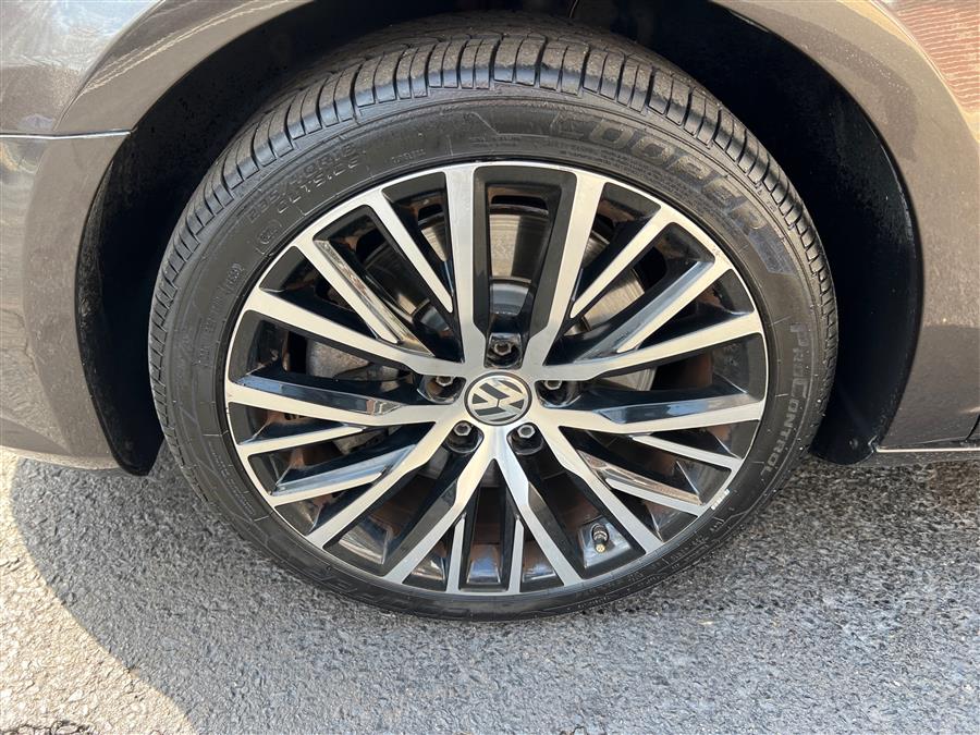 2014 Volkswagen CC 4dr Sdn VR6 Executive 4Motion, available for sale in Canton, Connecticut | Lava Motors. Canton, Connecticut 2014 Volkswagen CC 4dr Sdn VR6 Executive 4Motion, available for sale in Canton, Connecticut | Lava Motors. Canton, Connecticut