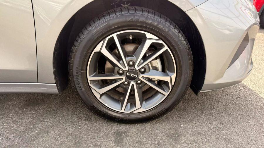 2023 Kia Forte LXS Sedan 4D, available for sale in Linden, New Jersey | Route 27 Auto Mall. Linden, New Jersey 2023 Kia Forte LXS Sedan 4D, available for sale in Linden, New Jersey | Route 27 Auto Mall. Linden, New Jersey