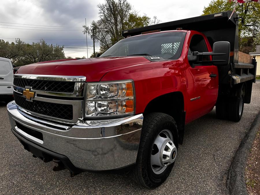 Used 2011 Chevrolet Silverado 3500HD in New Milford, Connecticut | Faustos Auto Body and Repairs LLC. New Milford, Connecticut