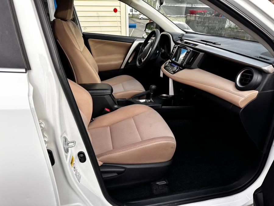 2014 Toyota RAV4 AWD 4dr XLE (Natl), available for sale in New Milford, Connecticut | Faustos Auto Body and Repairs LLC. New Milford, Connecticut 2014 Toyota RAV4 AWD 4dr XLE (Natl), available for sale in New Milford, Connecticut | Faustos Auto Body and Repairs LLC. New Milford, Connecticut