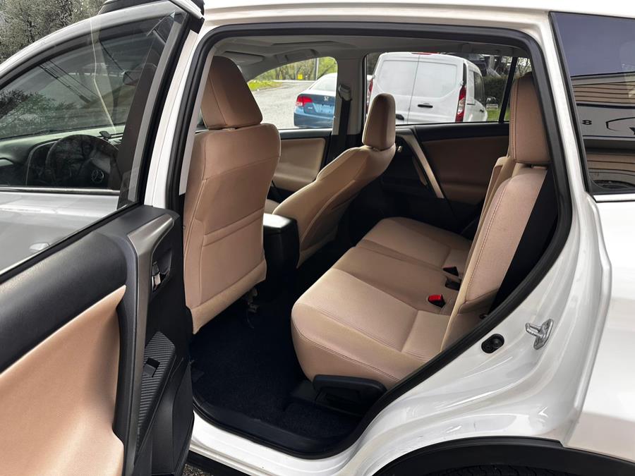 2014 Toyota RAV4 AWD 4dr XLE (Natl), available for sale in New Milford, Connecticut | Faustos Auto Body and Repairs LLC. New Milford, Connecticut 2014 Toyota RAV4 AWD 4dr XLE (Natl), available for sale in New Milford, Connecticut | Faustos Auto Body and Repairs LLC. New Milford, Connecticut