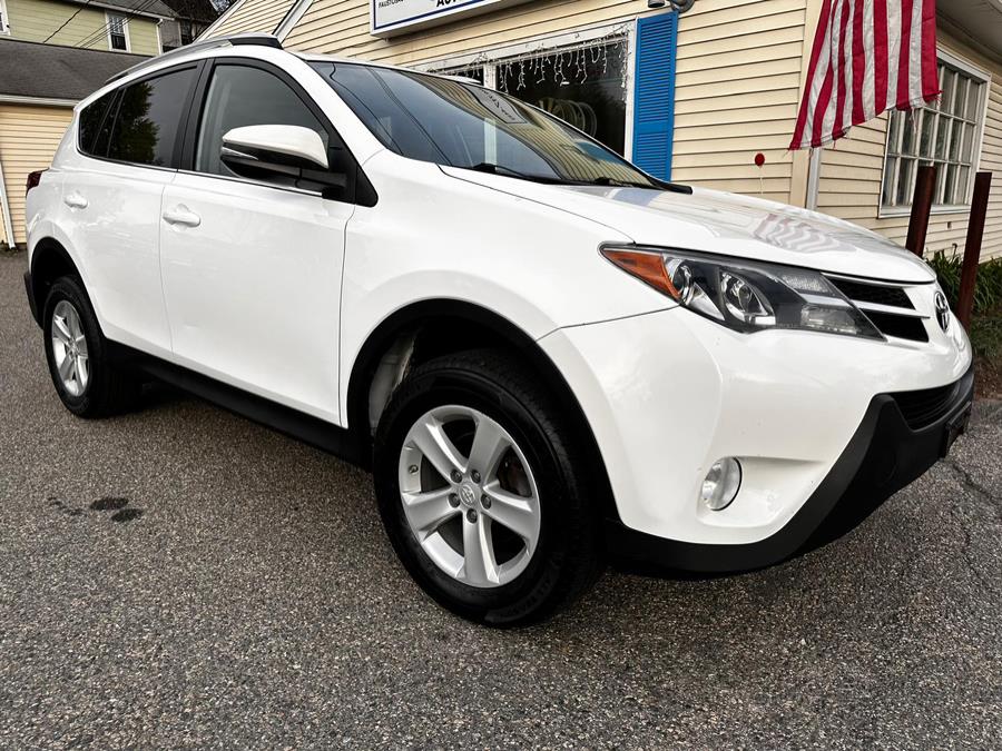 2014 Toyota RAV4 AWD 4dr XLE (Natl), available for sale in New Milford, Connecticut | Faustos Auto Body and Repairs LLC. New Milford, Connecticut 2014 Toyota RAV4 AWD 4dr XLE (Natl), available for sale in New Milford, Connecticut | Faustos Auto Body and Repairs LLC. New Milford, Connecticut