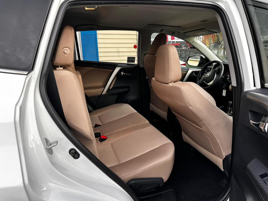 2014 Toyota RAV4 AWD 4dr XLE (Natl), available for sale in New Milford, Connecticut | Faustos Auto Body and Repairs LLC. New Milford, Connecticut 2014 Toyota RAV4 AWD 4dr XLE (Natl), available for sale in New Milford, Connecticut | Faustos Auto Body and Repairs LLC. New Milford, Connecticut