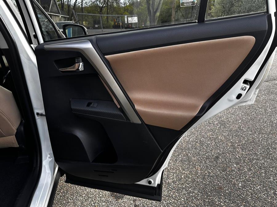 2014 Toyota RAV4 AWD 4dr XLE (Natl), available for sale in New Milford, Connecticut | Faustos Auto Body and Repairs LLC. New Milford, Connecticut 2014 Toyota RAV4 AWD 4dr XLE (Natl), available for sale in New Milford, Connecticut | Faustos Auto Body and Repairs LLC. New Milford, Connecticut