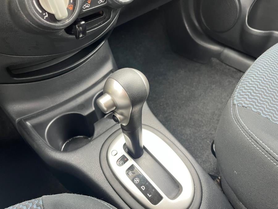 2014 Nissan Versa NOTE SV. CLEAN CARFAX!!!, available for sale in Elmont, New York | Sunrise of Elmont. Elmont, New York 2014 Nissan Versa NOTE SV. CLEAN CARFAX!!!, available for sale in Elmont, New York | Sunrise of Elmont. Elmont, New York
