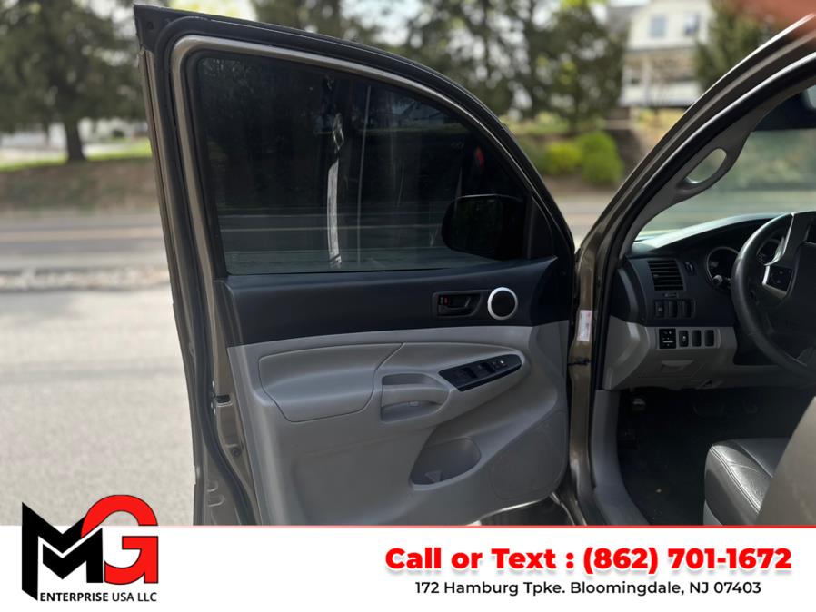 2015 Toyota Tacoma 2WD Double Cab V6 AT PreRunner (Natl), available for sale in Bloomingdale, New Jersey | MG Enterprise USA. Bloomingdale, New Jersey 2015 Toyota Tacoma 2WD Double Cab V6 AT PreRunner (Natl), available for sale in Bloomingdale, New Jersey | MG Enterprise USA. Bloomingdale, New Jersey