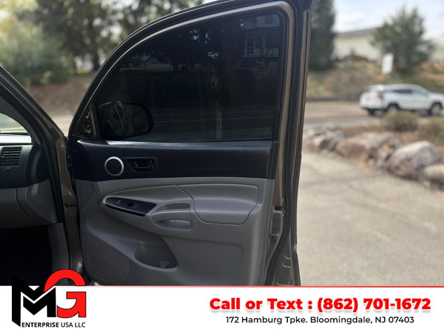 2015 Toyota Tacoma 2WD Double Cab V6 AT PreRunner (Natl), available for sale in Bloomingdale, New Jersey | MG Enterprise USA. Bloomingdale, New Jersey 2015 Toyota Tacoma 2WD Double Cab V6 AT PreRunner (Natl), available for sale in Bloomingdale, New Jersey | MG Enterprise USA. Bloomingdale, New Jersey