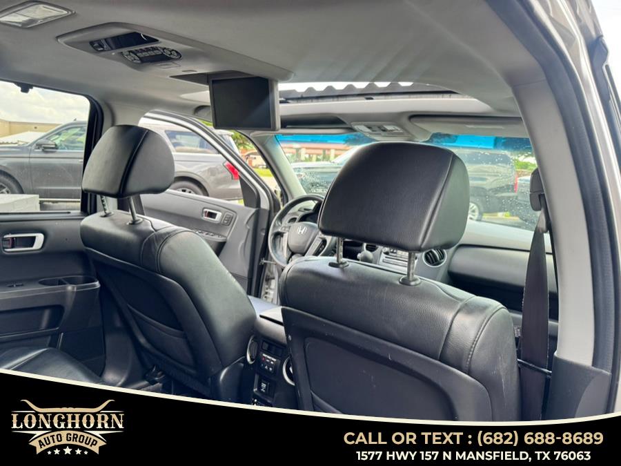 2012 Honda Pilot 2WD 4dr Touring w/RES & Navi, available for sale in Mansfield, Texas | Longhorn Auto Group. Mansfield, Texas 2012 Honda Pilot 2WD 4dr Touring w/RES & Navi, available for sale in Mansfield, Texas | Longhorn Auto Group. Mansfield, Texas