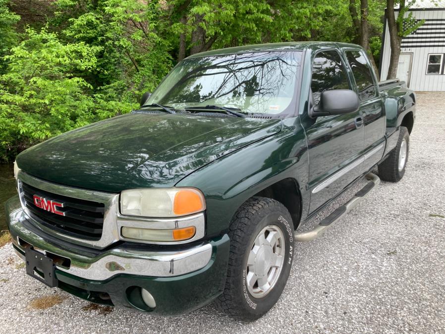 Used 2005 GMC Sierra 1500 in Neosho, Missouri | Xsell Auto LLC. Neosho, Missouri