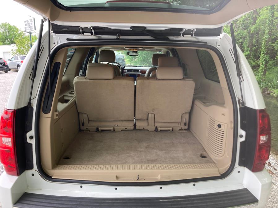 2009 Chevrolet Suburban 4WD 4dr 1500 LTZ, available for sale in Neosho, Missouri | Xsell Auto LLC. Neosho, Missouri 2009 Chevrolet Suburban 4WD 4dr 1500 LTZ, available for sale in Neosho, Missouri | Xsell Auto LLC. Neosho, Missouri