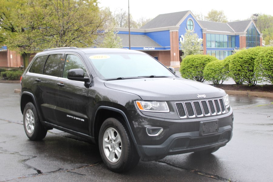 2015 Jeep Grand Cherokee 4WD 4dr Laredo, available for sale in New Britain, Connecticut | Universal Motors LLC. New Britain, Connecticut 2015 Jeep Grand Cherokee 4WD 4dr Laredo, available for sale in New Britain, Connecticut | Universal Motors LLC. New Britain, Connecticut
