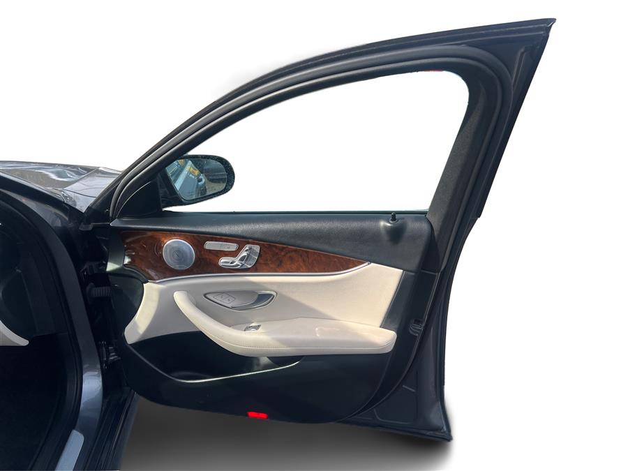 2020 Mercedes-benz E-class E350 4MATIC, available for sale in Patchogue, New York | 112 Auto Plaza. Patchogue, New York 2020 Mercedes-benz E-class E350 4MATIC, available for sale in Patchogue, New York | 112 Auto Plaza. Patchogue, New York