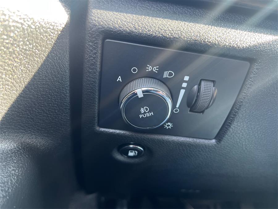 2015 Jeep Grand Cherokee LAREDO, available for sale in Patchogue, New York | 112 Auto Plaza. Patchogue, New York 2015 Jeep Grand Cherokee LAREDO, available for sale in Patchogue, New York | 112 Auto Plaza. Patchogue, New York