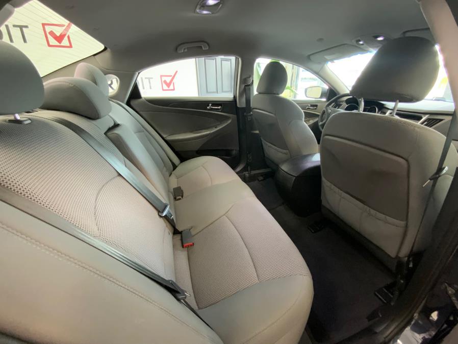 2014 Hyundai Sonata 4dr Sdn 2.4L Auto GLS, available for sale in Hartford, Connecticut | Franklin Motors Auto Sales LLC. Hartford, Connecticut 2014 Hyundai Sonata 4dr Sdn 2.4L Auto GLS, available for sale in Hartford, Connecticut | Franklin Motors Auto Sales LLC. Hartford, Connecticut
