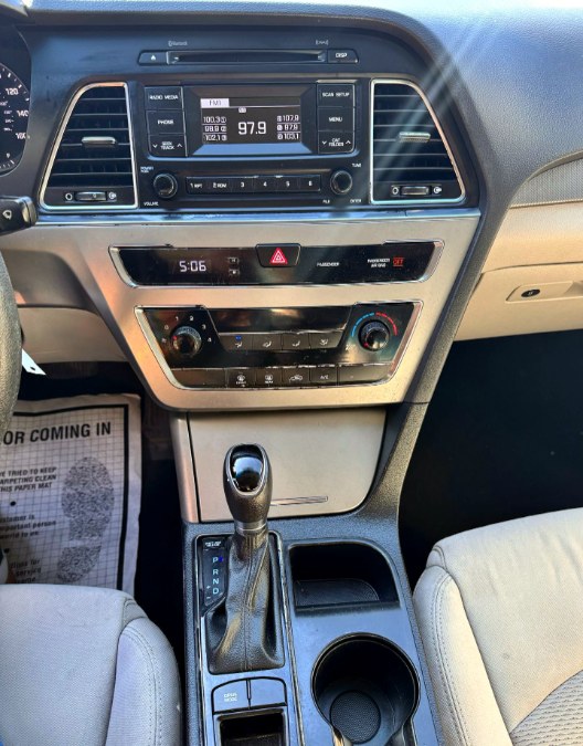 2017 Hyundai Sonata 2.4L, available for sale in Paterson, New Jersey | MFG Prestige Auto Group. Paterson, New Jersey 2017 Hyundai Sonata 2.4L, available for sale in Paterson, New Jersey | MFG Prestige Auto Group. Paterson, New Jersey