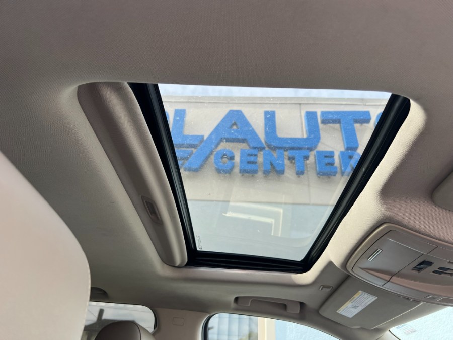 2016 GMC Sierra 1500 4WD Crew Cab 143.5" SLT, available for sale in Bristol, Connecticut | Bristol Auto Center LLC. Bristol, Connecticut 2016 GMC Sierra 1500 4WD Crew Cab 143.5" SLT, available for sale in Bristol, Connecticut | Bristol Auto Center LLC. Bristol, Connecticut