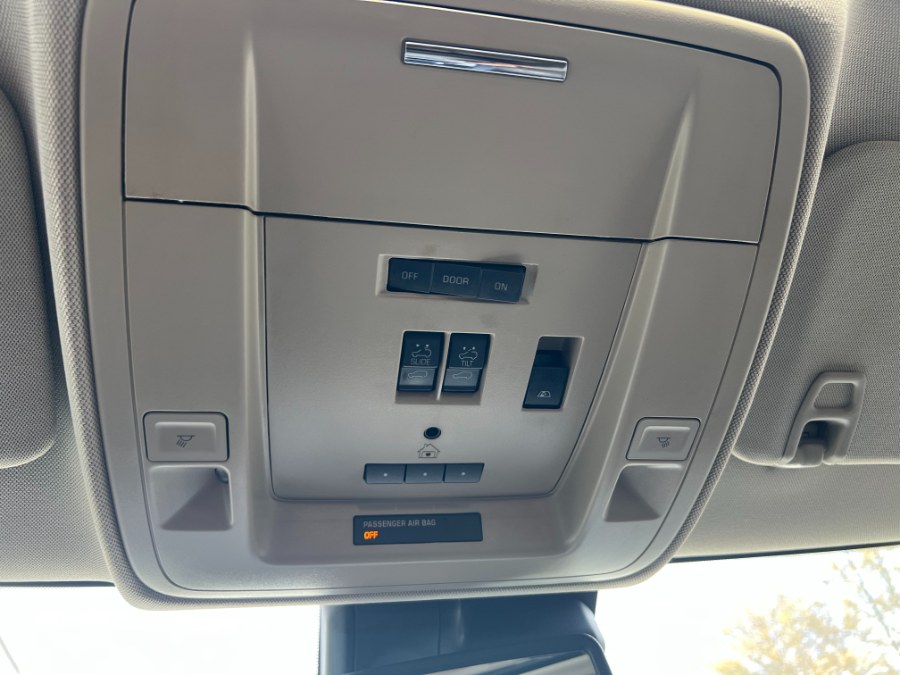 2016 GMC Sierra 1500 4WD Crew Cab 143.5" SLT, available for sale in Bristol, Connecticut | Bristol Auto Center LLC. Bristol, Connecticut 2016 GMC Sierra 1500 4WD Crew Cab 143.5" SLT, available for sale in Bristol, Connecticut | Bristol Auto Center LLC. Bristol, Connecticut