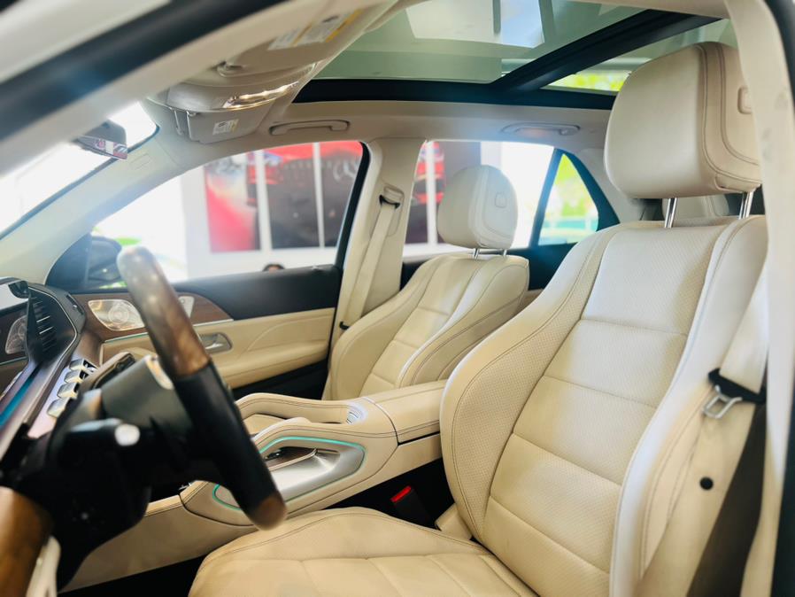 2022 Mercedes-Benz GLE GLE 350 4MATIC SUV, available for sale in Franklin Square, New York | Luxury Motor Club. Franklin Square, New York 2022 Mercedes-Benz GLE GLE 350 4MATIC SUV, available for sale in Franklin Square, New York | Luxury Motor Club. Franklin Square, New York