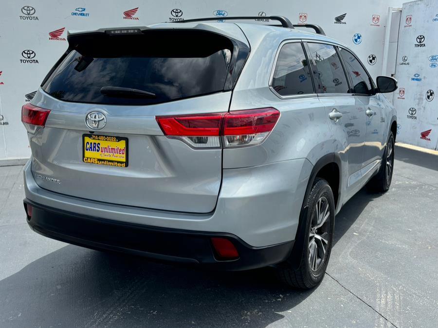 2018 Toyota Highlander LE V6 FWD (Natl), available for sale in Santa Ana, California | Auto Max Of Santa Ana. Santa Ana, California 2018 Toyota Highlander LE V6 FWD (Natl), available for sale in Santa Ana, California | Auto Max Of Santa Ana. Santa Ana, California
