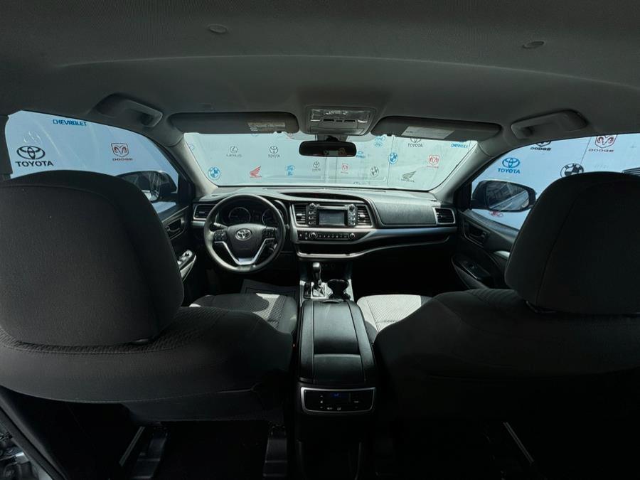 2018 Toyota Highlander LE V6 FWD (Natl), available for sale in Santa Ana, California | Auto Max Of Santa Ana. Santa Ana, California 2018 Toyota Highlander LE V6 FWD (Natl), available for sale in Santa Ana, California | Auto Max Of Santa Ana. Santa Ana, California