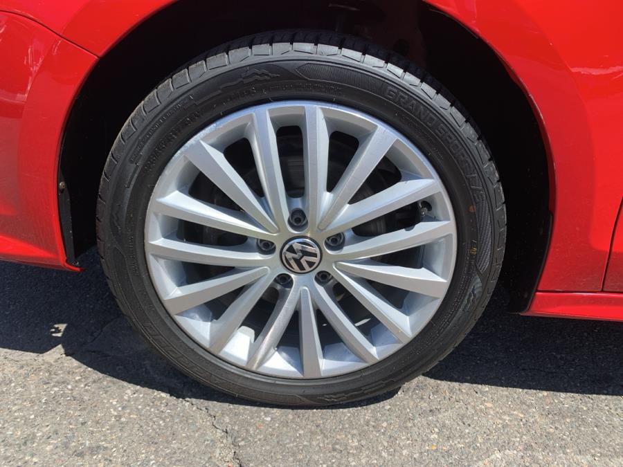 2015 Volkswagen Jetta Sedan 4dr Auto 1.8T SE w/Connectivity PZEV, available for sale in Springfield, Massachusetts | Absolute Motors Inc. Springfield, Massachusetts 2015 Volkswagen Jetta Sedan 4dr Auto 1.8T SE w/Connectivity PZEV, available for sale in Springfield, Massachusetts | Absolute Motors Inc. Springfield, Massachusetts