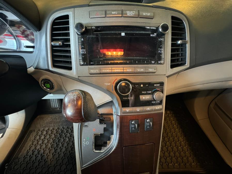 2011 Toyota Venza 4dr Wgn V6 AWD (Natl), available for sale in West Hartford, Connecticut | AutoMax. West Hartford, Connecticut 2011 Toyota Venza 4dr Wgn V6 AWD (Natl), available for sale in West Hartford, Connecticut | AutoMax. West Hartford, Connecticut