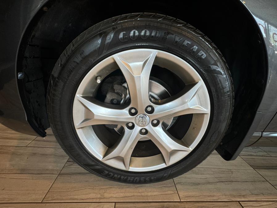 2011 Toyota Venza 4dr Wgn V6 AWD (Natl), available for sale in West Hartford, Connecticut | AutoMax. West Hartford, Connecticut 2011 Toyota Venza 4dr Wgn V6 AWD (Natl), available for sale in West Hartford, Connecticut | AutoMax. West Hartford, Connecticut
