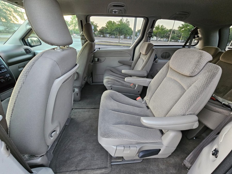 2005 Dodge Caravan 4dr Grand SXT, available for sale in Longwood, Florida | Majestic Autos Inc.. Longwood, Florida 2005 Dodge Caravan 4dr Grand SXT, available for sale in Longwood, Florida | Majestic Autos Inc.. Longwood, Florida