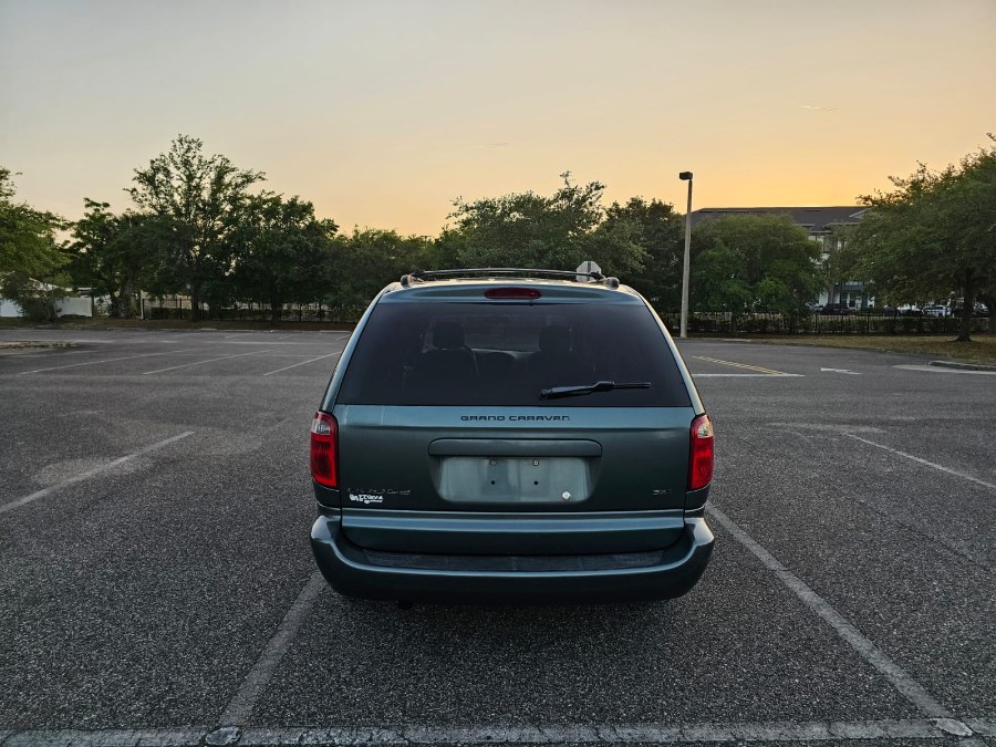 2005 Dodge Caravan 4dr Grand SXT, available for sale in Longwood, Florida | Majestic Autos Inc.. Longwood, Florida 2005 Dodge Caravan 4dr Grand SXT, available for sale in Longwood, Florida | Majestic Autos Inc.. Longwood, Florida
