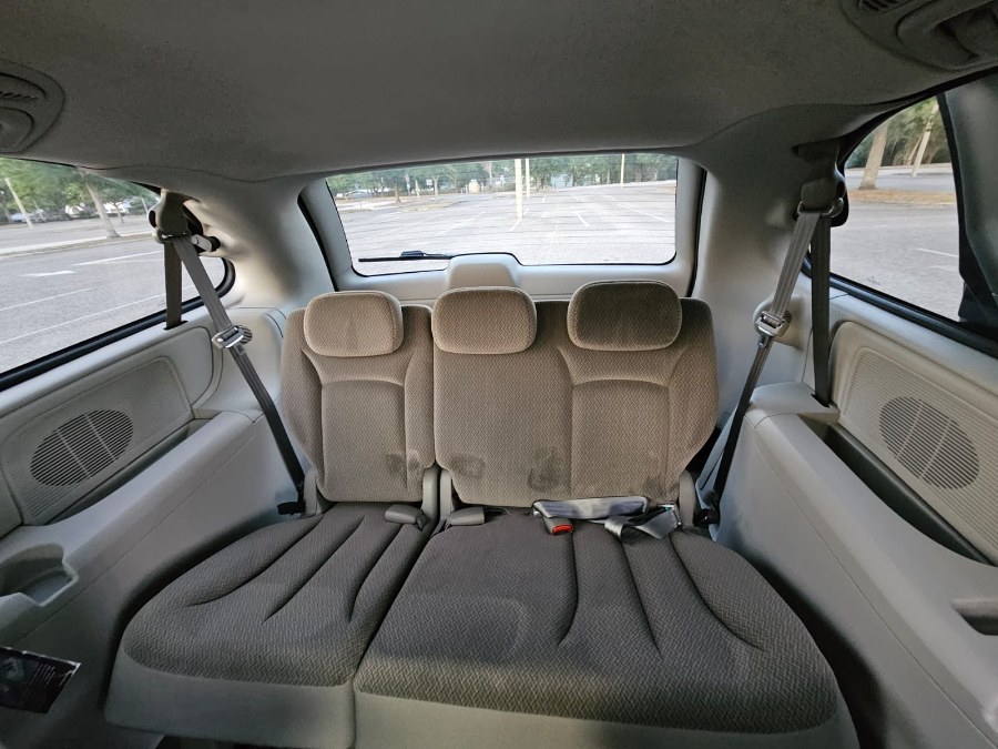 2005 Dodge Caravan 4dr Grand SXT, available for sale in Longwood, Florida | Majestic Autos Inc.. Longwood, Florida 2005 Dodge Caravan 4dr Grand SXT, available for sale in Longwood, Florida | Majestic Autos Inc.. Longwood, Florida