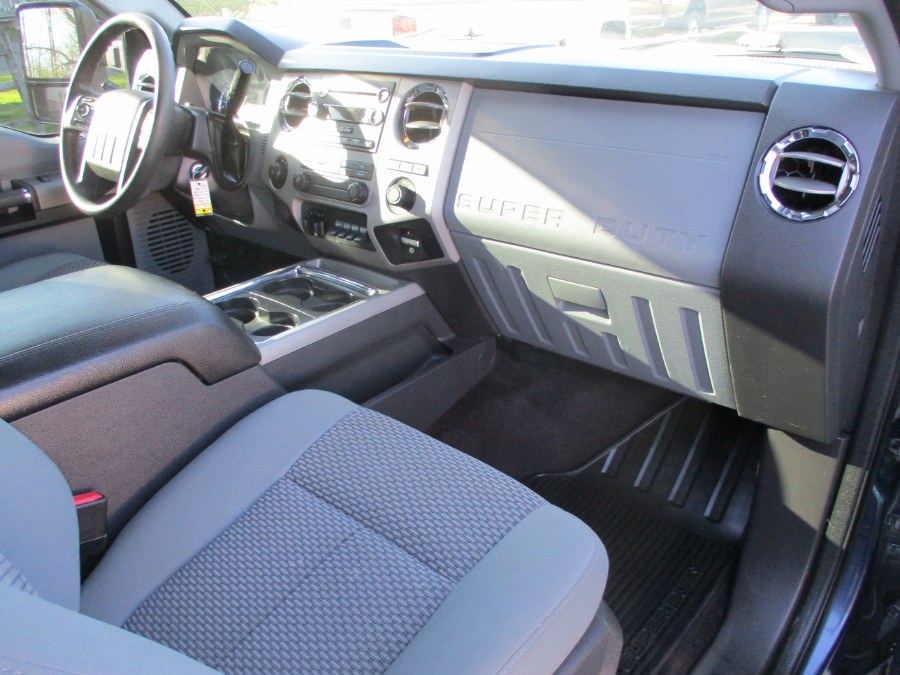 2014 Ford Super Duty F-250 SRW 4WD SuperCab 158" XLT, available for sale in Suffield, Connecticut | Suffield Auto LLC. Suffield, Connecticut 2014 Ford Super Duty F-250 SRW 4WD SuperCab 158" XLT, available for sale in Suffield, Connecticut | Suffield Auto LLC. Suffield, Connecticut