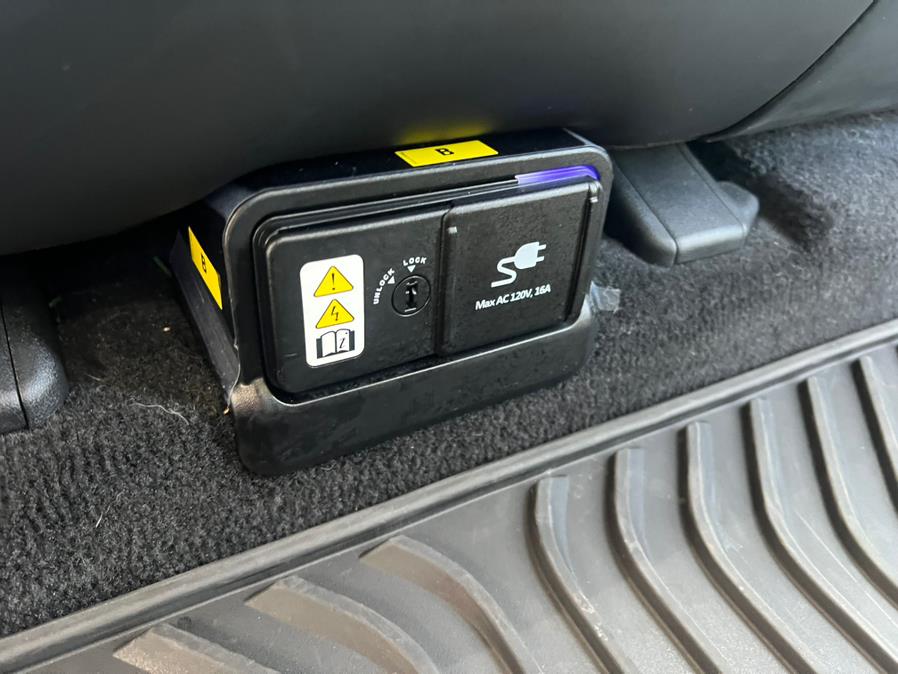 2022 Kia EV6 Wind AWD, available for sale in Daly City, California | Green Light Auto Wholesale. Daly City, California 2022 Kia EV6 Wind AWD, available for sale in Daly City, California | Green Light Auto Wholesale. Daly City, California