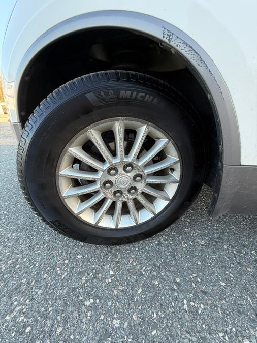 2012 Buick Enclave FWD 4dr Leather, available for sale in Springfield, Massachusetts | Auto Globe LLC. Springfield, Massachusetts 2012 Buick Enclave FWD 4dr Leather, available for sale in Springfield, Massachusetts | Auto Globe LLC. Springfield, Massachusetts