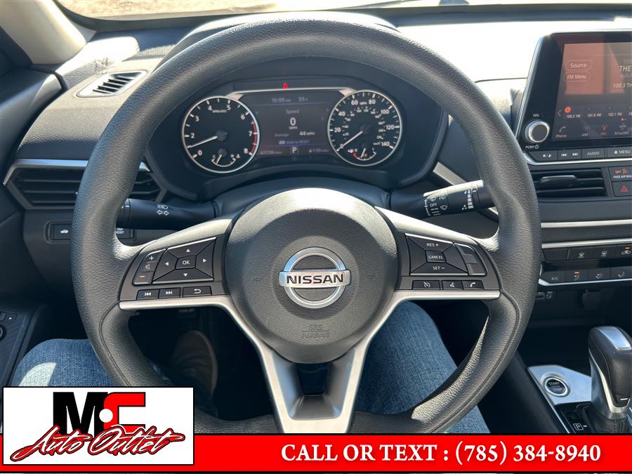 2022 Nissan Altima 2.5 SV Sedan, available for sale in Colby, Kansas | M C Auto Outlet Inc. Colby, Kansas 2022 Nissan Altima 2.5 SV Sedan, available for sale in Colby, Kansas | M C Auto Outlet Inc. Colby, Kansas