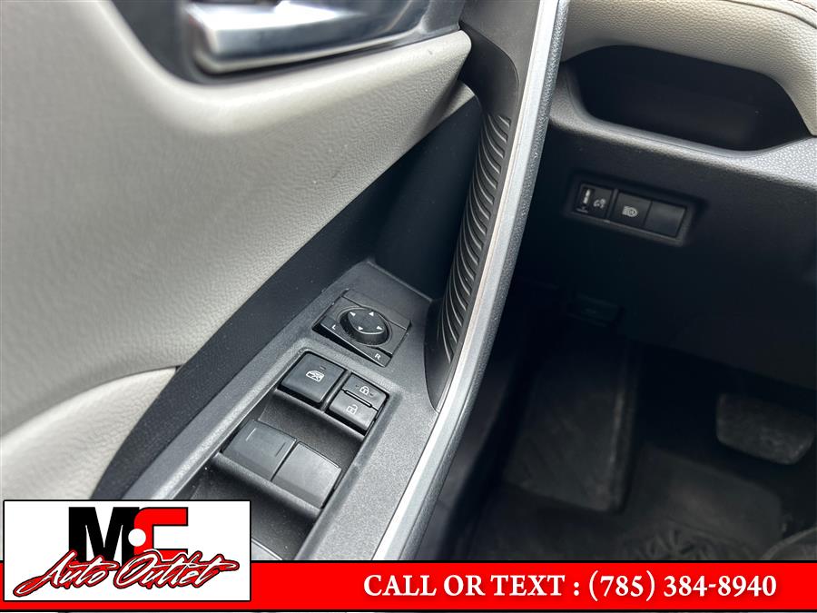 2019 Toyota RAV4 XLE AWD (Natl), available for sale in Colby, Kansas | M C Auto Outlet Inc. Colby, Kansas 2019 Toyota RAV4 XLE AWD (Natl), available for sale in Colby, Kansas | M C Auto Outlet Inc. Colby, Kansas