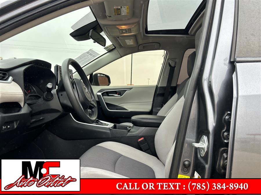 2019 Toyota RAV4 XLE AWD (Natl), available for sale in Colby, Kansas | M C Auto Outlet Inc. Colby, Kansas 2019 Toyota RAV4 XLE AWD (Natl), available for sale in Colby, Kansas | M C Auto Outlet Inc. Colby, Kansas