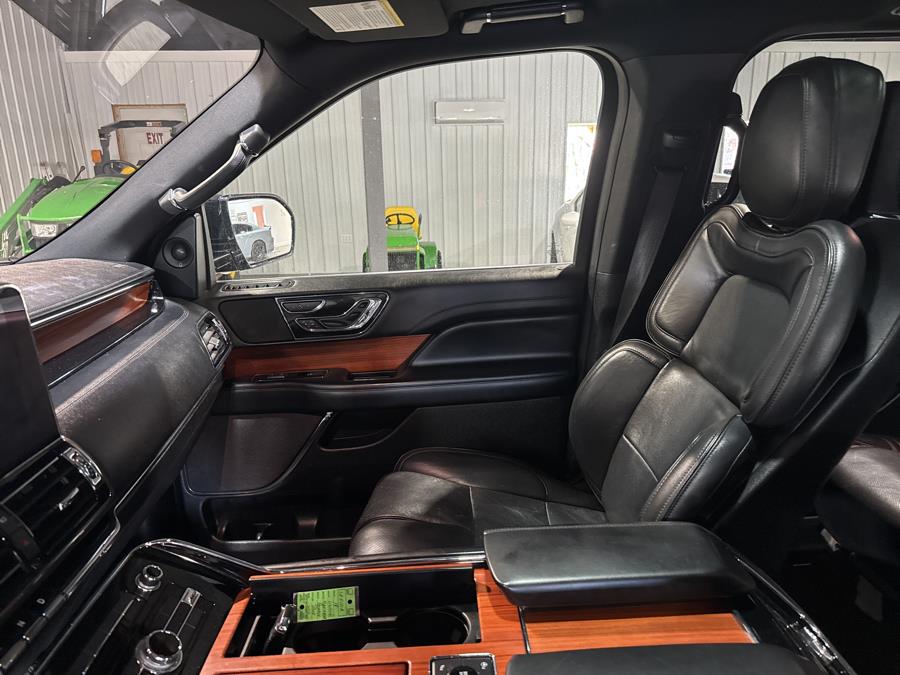 2018 Lincoln Navigator L 4x4 Reserve, available for sale in Pittsfield, Maine | Maine Central Motors. Pittsfield, Maine 2018 Lincoln Navigator L 4x4 Reserve, available for sale in Pittsfield, Maine | Maine Central Motors. Pittsfield, Maine