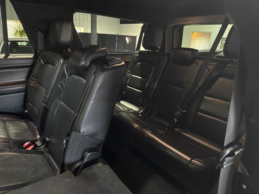 2018 Lincoln Navigator L 4x4 Reserve, available for sale in Pittsfield, Maine | Maine Central Motors. Pittsfield, Maine 2018 Lincoln Navigator L 4x4 Reserve, available for sale in Pittsfield, Maine | Maine Central Motors. Pittsfield, Maine