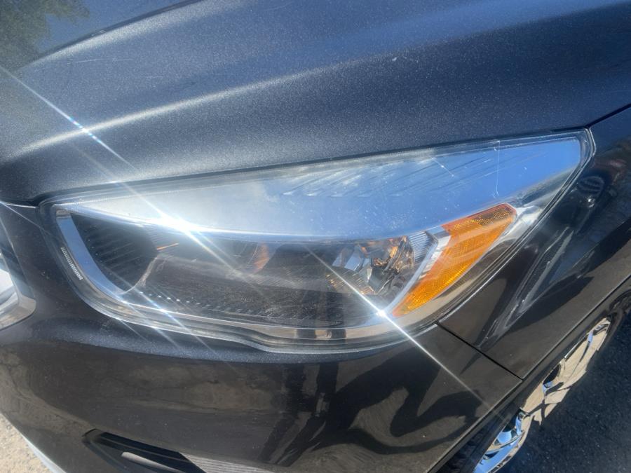 2017 Ford Escape SE 4WD, available for sale in Vernon Rockville, Connecticut | Vernon Motor Cars. Vernon Rockville, Connecticut 2017 Ford Escape SE 4WD, available for sale in Vernon Rockville, Connecticut | Vernon Motor Cars. Vernon Rockville, Connecticut