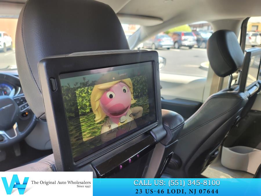 2017 Chrysler Pacifica Touring-L Plus FWD, available for sale in Lodi, New Jersey | AW Auto & Truck Wholesalers, Inc. Lodi, New Jersey 2017 Chrysler Pacifica Touring-L Plus FWD, available for sale in Lodi, New Jersey | AW Auto & Truck Wholesalers, Inc. Lodi, New Jersey