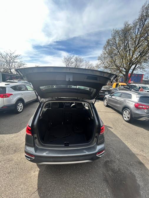 2022 Volkswagen Taos SE FWD, available for sale in Long Island City, New York | Luxury Of Queens. Long Island City, New York 2022 Volkswagen Taos SE FWD, available for sale in Long Island City, New York | Luxury Of Queens. Long Island City, New York