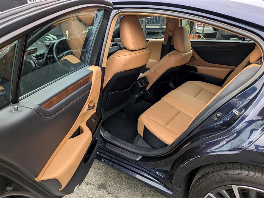 2023 Lexus Es ES 350 FWD, available for sale in Long Island City, New York | Luxury Of Queens. Long Island City, New York 2023 Lexus Es ES 350 FWD, available for sale in Long Island City, New York | Luxury Of Queens. Long Island City, New York