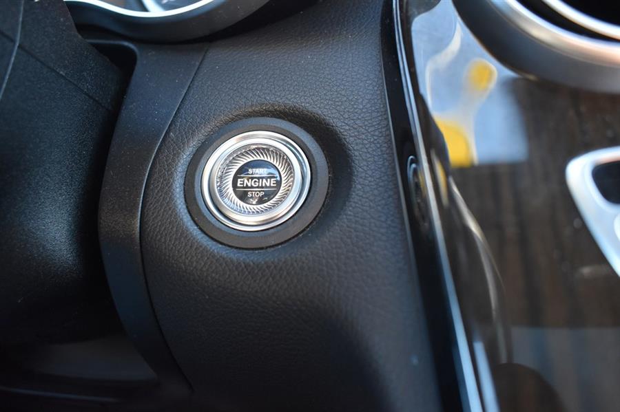 2019 Mercedes-benz C-class C300 4MATIC, available for sale in Patchogue, New York | 112 Auto Plaza. Patchogue, New York 2019 Mercedes-benz C-class C300 4MATIC, available for sale in Patchogue, New York | 112 Auto Plaza. Patchogue, New York
