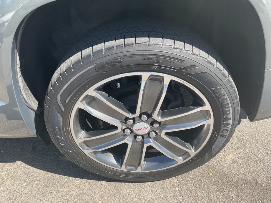 2018 GMC Acadia AWD 4dr Denali, available for sale in Waterbury, Connecticut | Jim Juliani Motors. Waterbury, Connecticut 2018 GMC Acadia AWD 4dr Denali, available for sale in Waterbury, Connecticut | Jim Juliani Motors. Waterbury, Connecticut