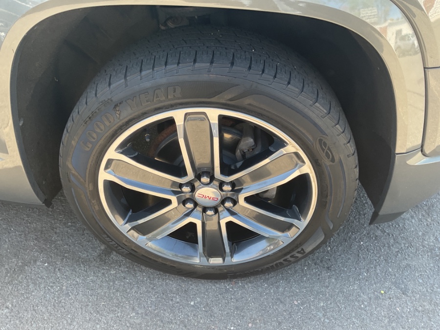 2018 GMC Acadia AWD 4dr Denali, available for sale in Waterbury, Connecticut | Jim Juliani Motors. Waterbury, Connecticut 2018 GMC Acadia AWD 4dr Denali, available for sale in Waterbury, Connecticut | Jim Juliani Motors. Waterbury, Connecticut