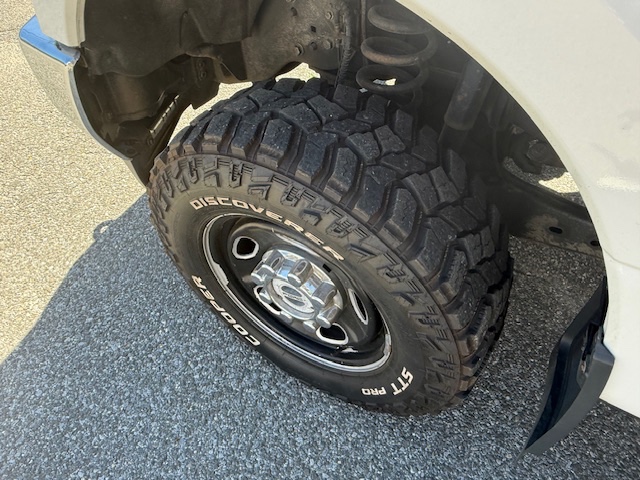 2017 Ford Super Duty F-350 SRW XL 4WD Reg Cab 8'' Box, available for sale in Huntington Station, New York | Huntington Auto Mall. Huntington Station, New York 2017 Ford Super Duty F-350 SRW XL 4WD Reg Cab 8'' Box, available for sale in Huntington Station, New York | Huntington Auto Mall. Huntington Station, New York